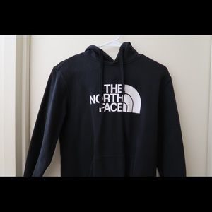 • Black & White The Northface Hoodie •